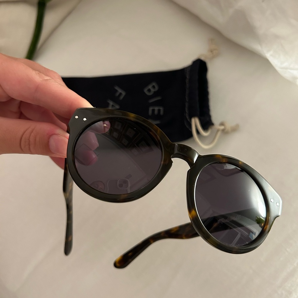 Madewell Round Sunglasses Tortoise Shell